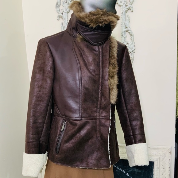 Tahari Faux Fur Collar Zip Front  Moto Jacket - Picture 4 of 13